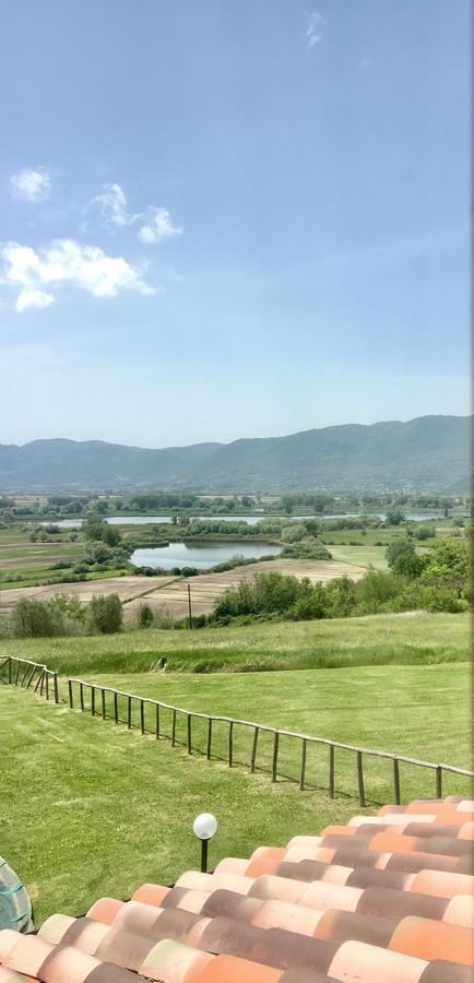 Tenuta Due Laghi Rivodutri Bagian luar foto